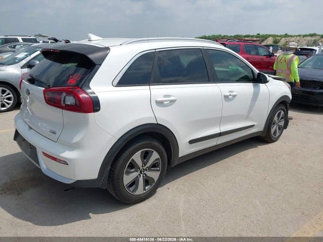 2017 KIA NIRO EX 4