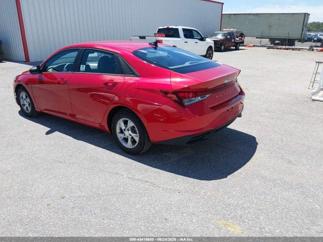 2021 HYUNDAI ELANTRA SE 3