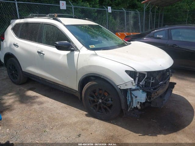 2017 NISSAN ROGUE SV - 1