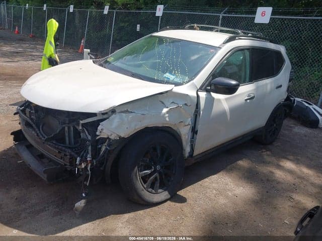 2017 NISSAN ROGUE SV 2
