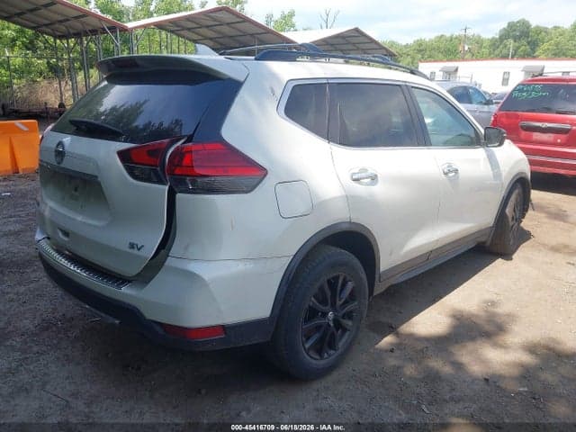 2017 NISSAN ROGUE SV 4