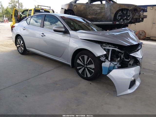 2022 NISSAN ALTIMA SV FWD