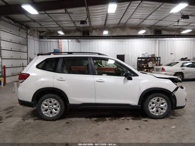 2021 SUBARU FORESTER 13