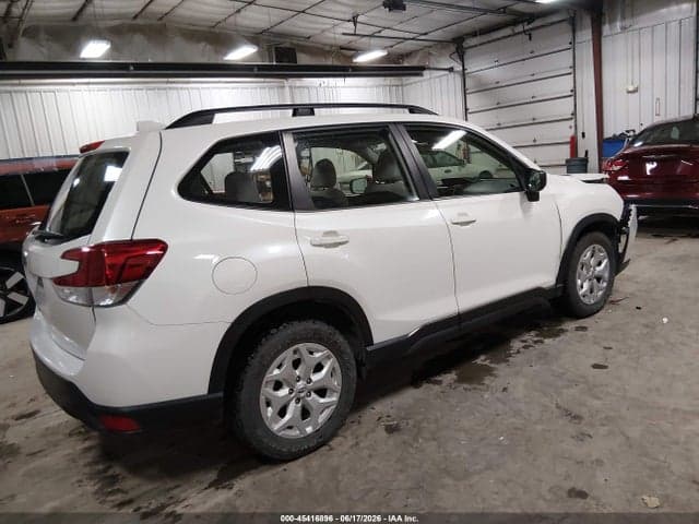2021 SUBARU FORESTER 4