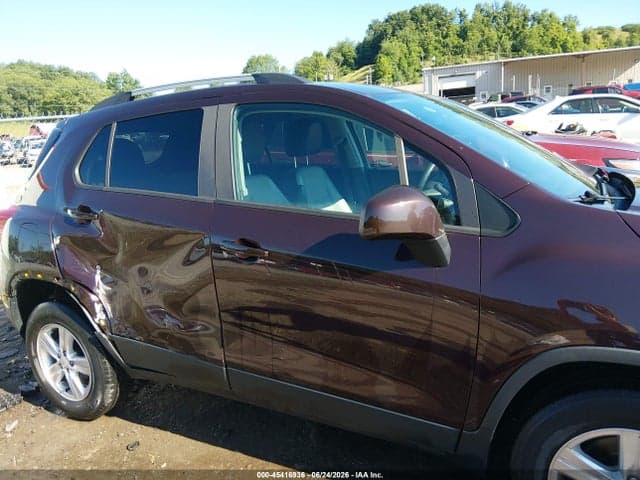 2021 CHEVROLET TRAX AWD LT 13