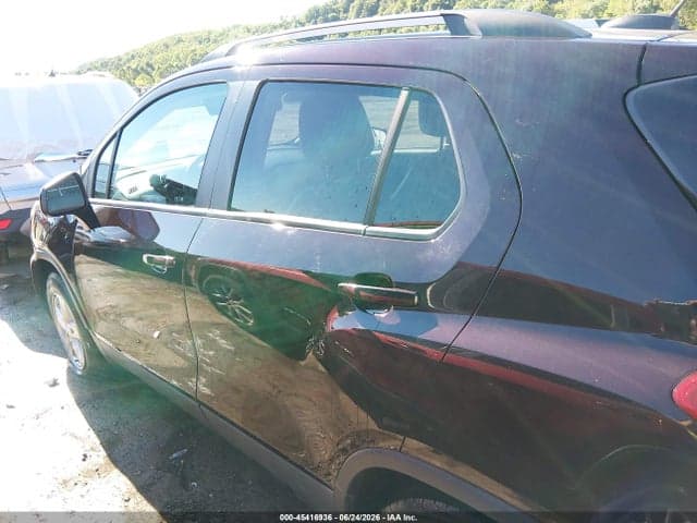2021 CHEVROLET TRAX AWD LT 14