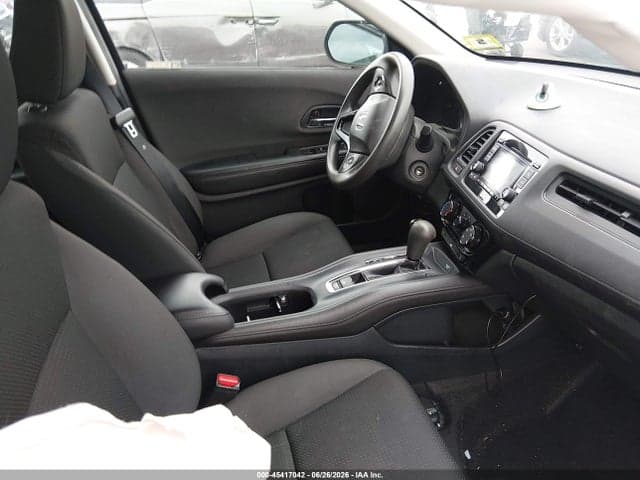 2019 HONDA HR-V LX 5
