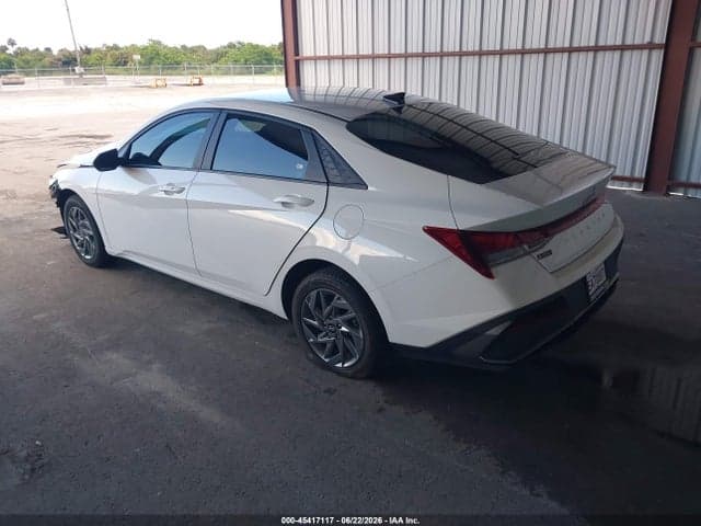 2024 HYUNDAI ELANTRA SEL 3