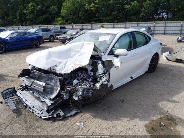 2025 TOYOTA CAMRY SE 2