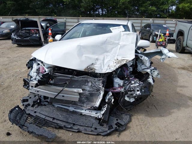 2025 TOYOTA CAMRY SE 6
