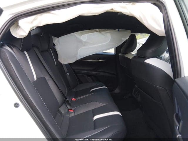 2025 TOYOTA CAMRY SE 8