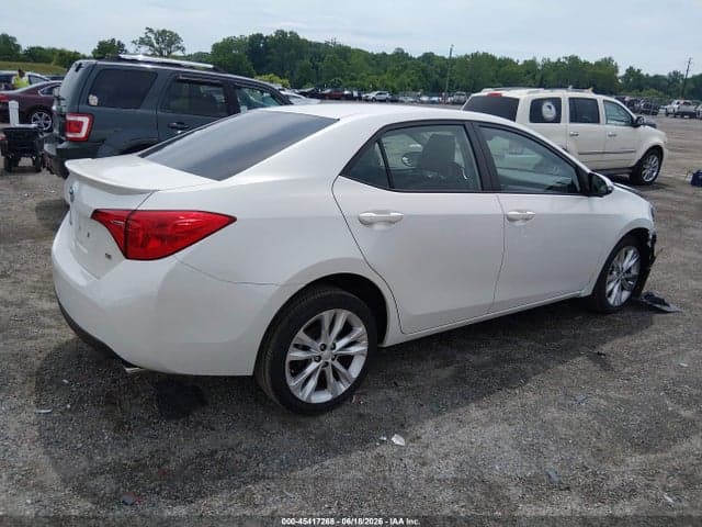 2018 TOYOTA COROLLA SE 4