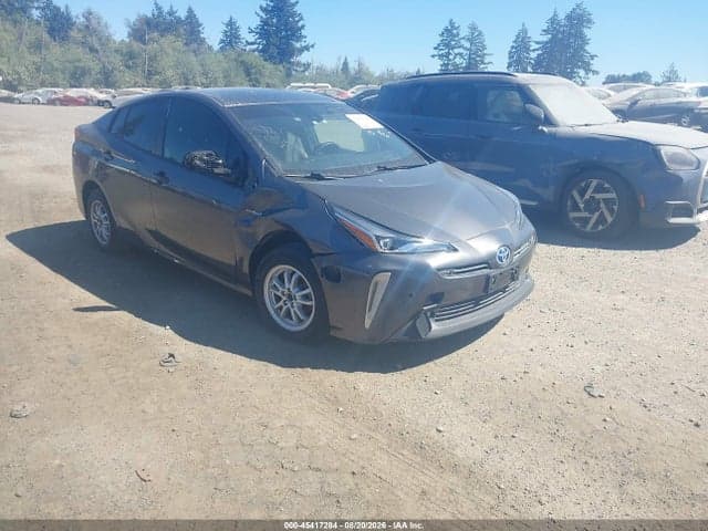 2019 TOYOTA PRIUS XLE 1