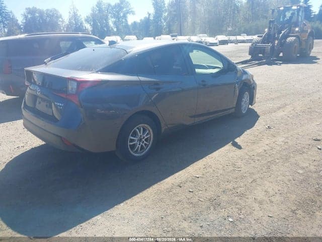 2019 TOYOTA PRIUS XLE 4