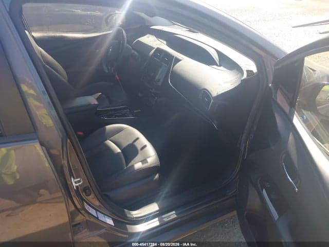 2019 TOYOTA PRIUS XLE 5