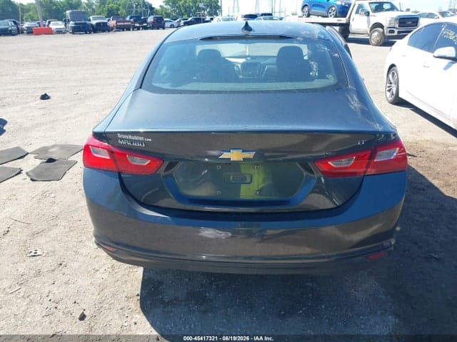 2017 CHEVROLET MALIBU 1LT 16