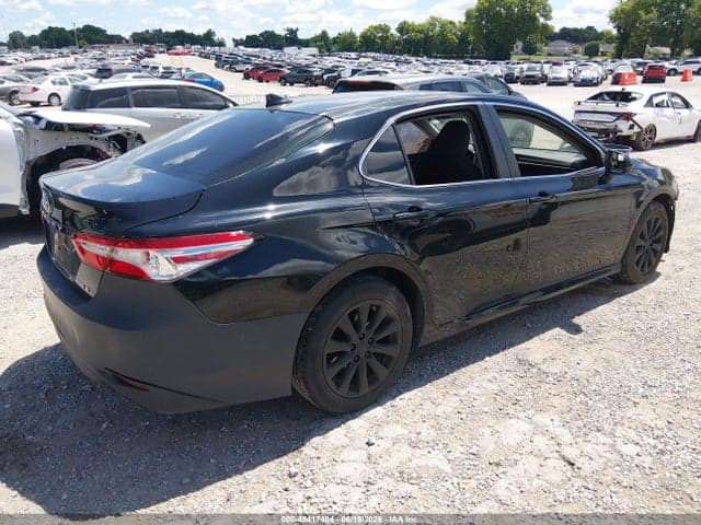 2020 TOYOTA CAMRY LE 4