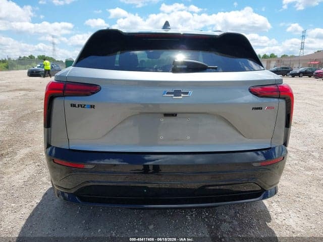 2024 CHEVROLET BLAZER EV EAWD RS 16