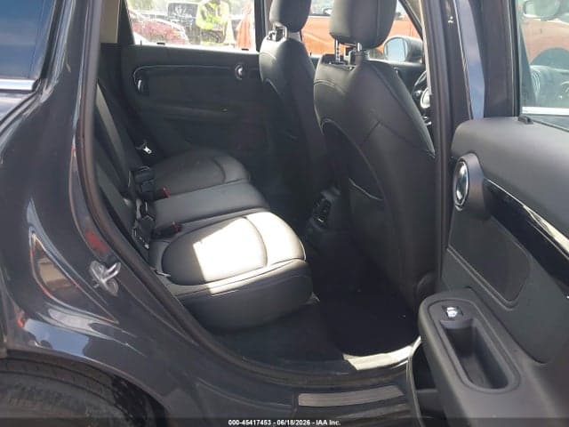 2021 MINI COUNTRYMAN COOPER 8