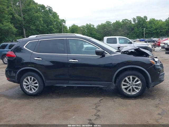2017 NISSAN ROGUE SV 13