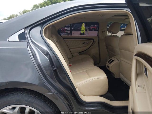 2018 FORD TAURUS LIMITED 9