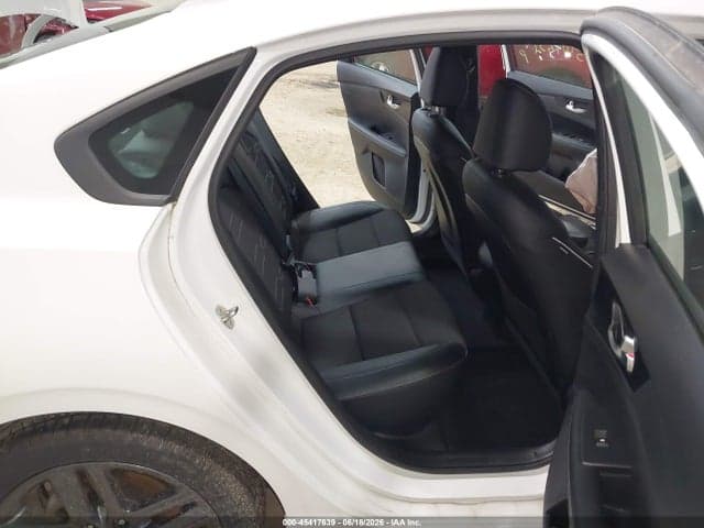 2021 KIA FORTE GT-LINE 8