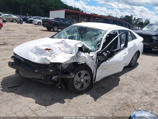 2024 HYUNDAI ELANTRA SE 2