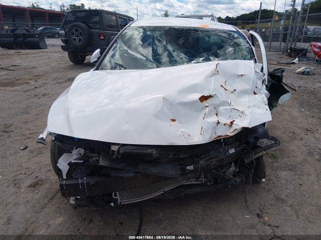 2024 HYUNDAI ELANTRA SE 6
