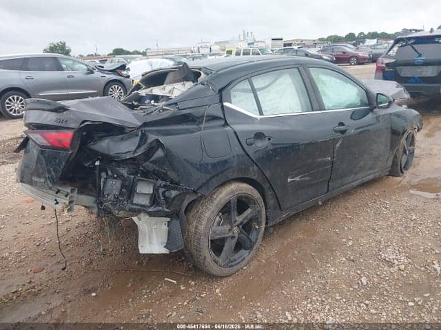 2022 NISSAN SENTRA SR XTRONIC CVT 4