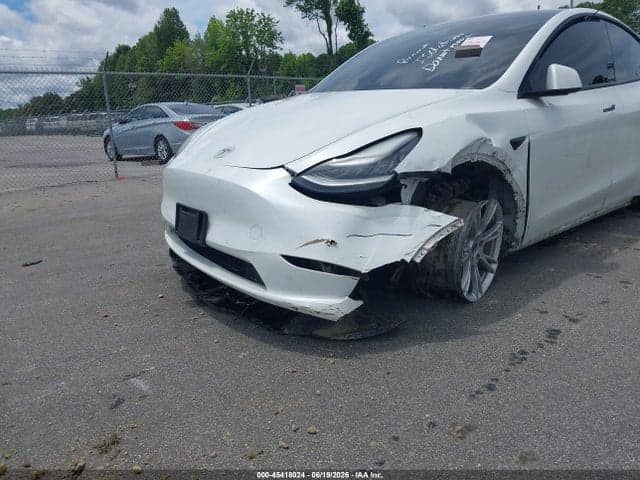 2021 TESLA MODEL Y 6