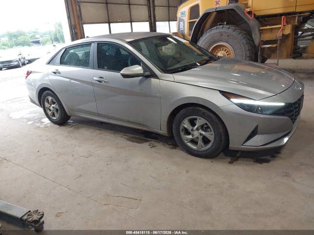2021 HYUNDAI ELANTRA SE 1