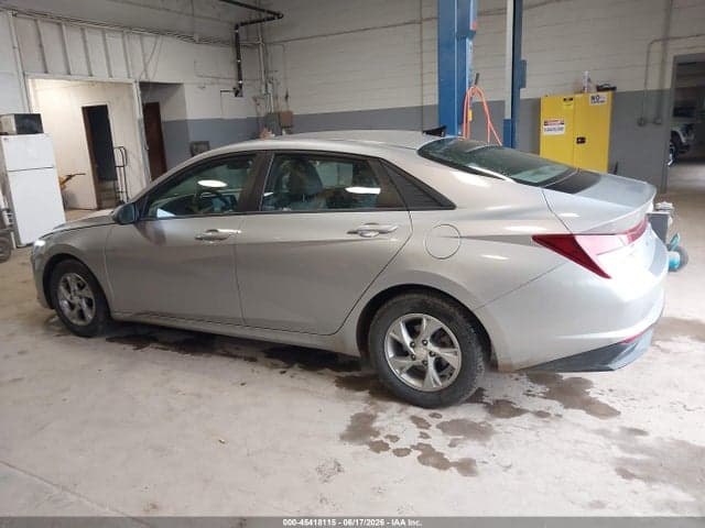 2021 HYUNDAI ELANTRA SE 16