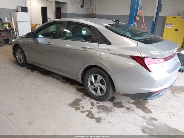 2021 HYUNDAI ELANTRA SE 3