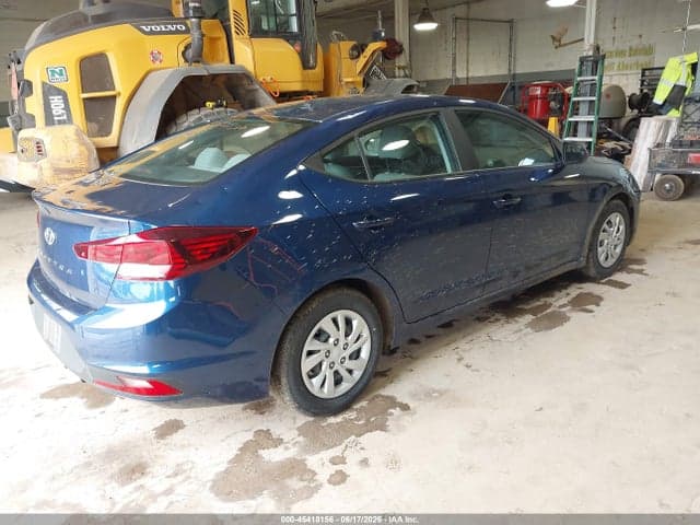 2020 HYUNDAI ELANTRA SE 4