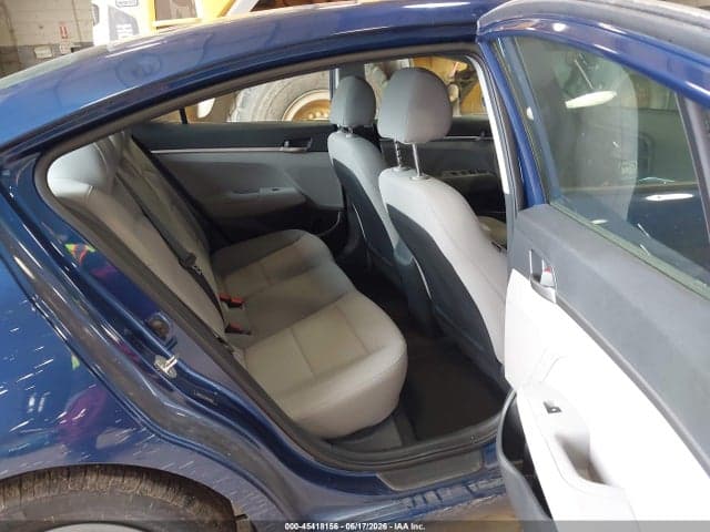 2020 HYUNDAI ELANTRA SE 8