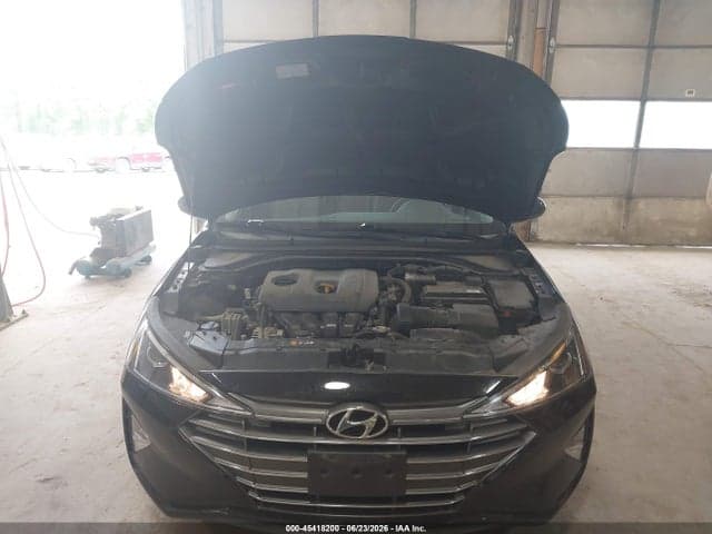 2020 HYUNDAI ELANTRA SE 10