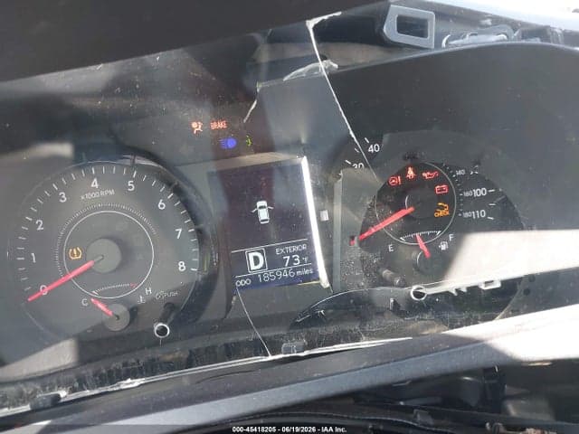 2017 TOYOTA SIENNA LE 8 PASSENGER 7