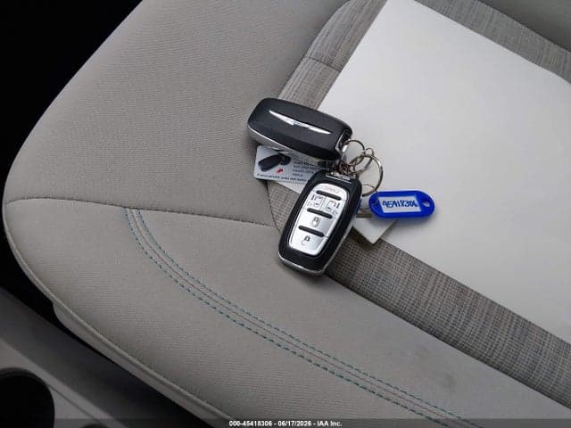 2018 CHRYSLER PACIFICA HYBRID TOURING PLUS 11