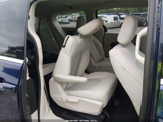 2018 CHRYSLER PACIFICA HYBRID TOURING PLUS 8
