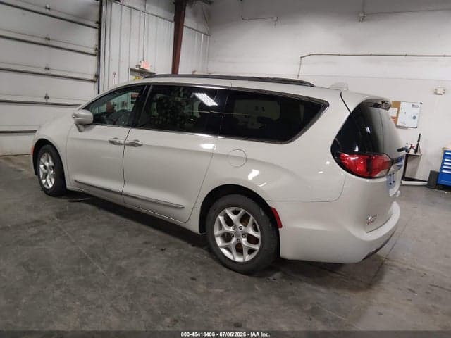 2017 CHRYSLER PACIFICA TOURING-L PLUS 3
