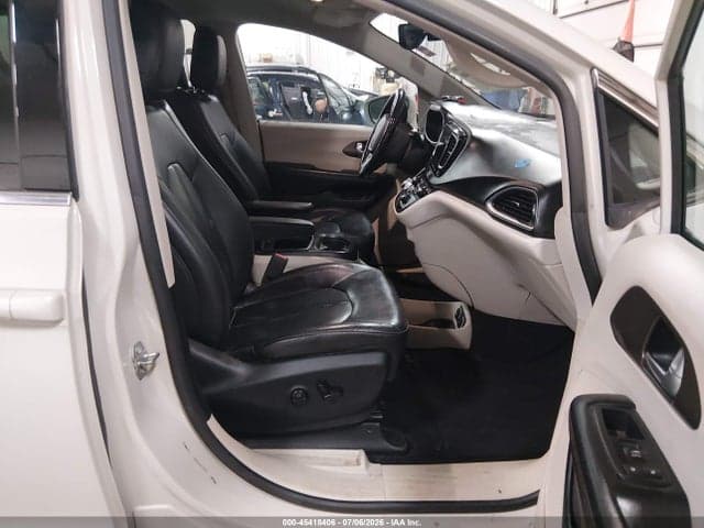 2017 CHRYSLER PACIFICA TOURING-L PLUS 5