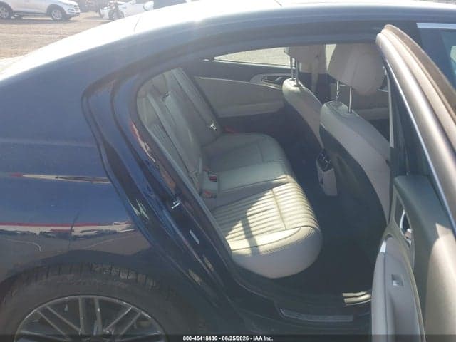 2019 GENESIS G70 2.0T 8