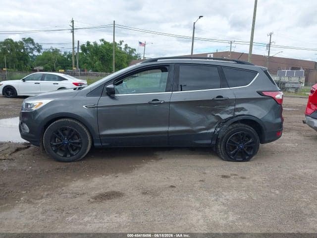 2018 FORD ESCAPE SEL 14