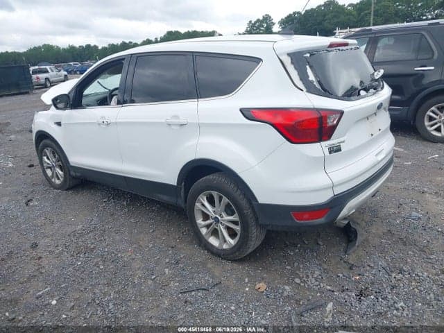 2019 FORD ESCAPE SE 3
