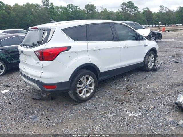 2019 FORD ESCAPE SE 4