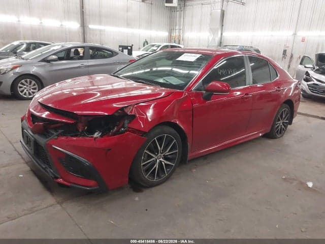 2022 TOYOTA CAMRY SE AWD 2