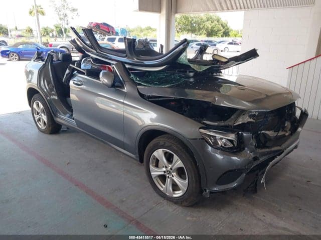 2018 MERCEDES-BENZ GLC 300 - 1