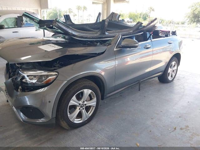 2018 MERCEDES-BENZ GLC 300 2