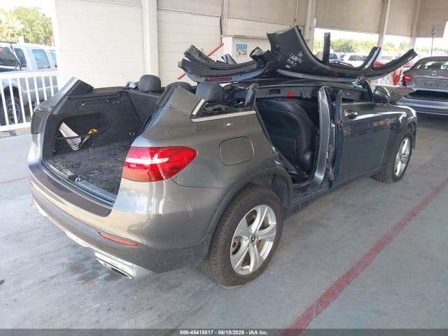 2018 MERCEDES-BENZ GLC 300 4