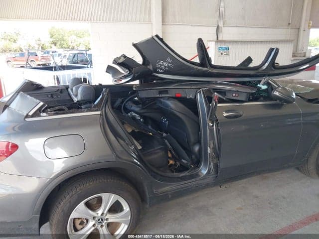 2018 MERCEDES-BENZ GLC 300 6